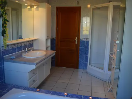 Maison de campagne avec 6 chambres, jardin clos, cheminée, proche de la mer, animaux acceptés - Photo 9