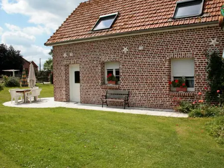 Location gite à Croisilles, Gîte spacieux à Croisilles, 7 pers, terrasse sud, parking, wifi, proche Arras, parc expo, base nautique