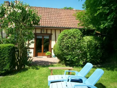 Location gite à Coulomby, Gîte chaleureux avec jardin, poêle à bois et wifi, entre St Omer et Boulogne sur Mer