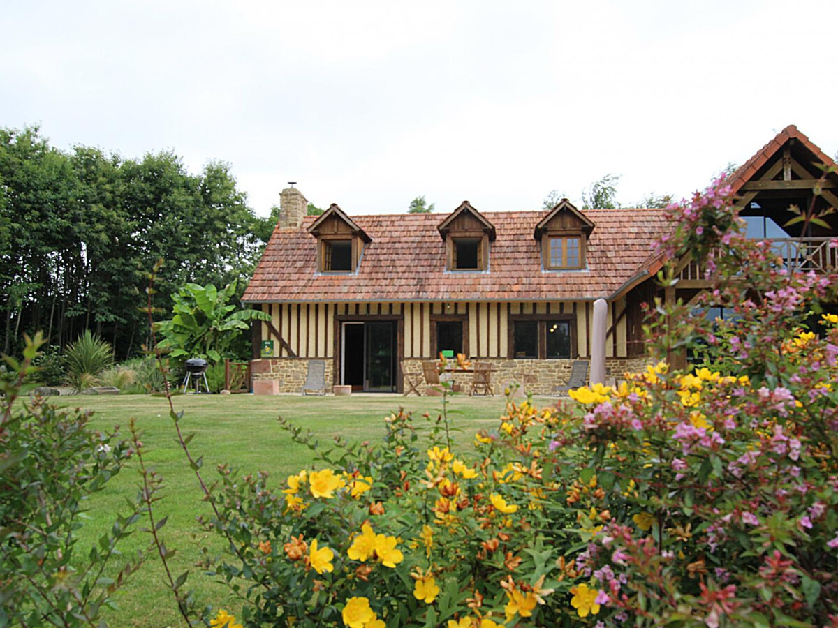 Gîte 7 pers. au Val-Saint-Père, jardin paysager et poêle - Photo 1