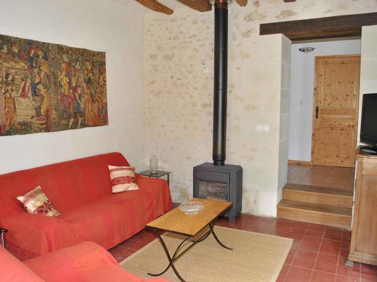 Maison XVIIIe à Cheillé, jardin 800 m² et GR3 - Photo 5