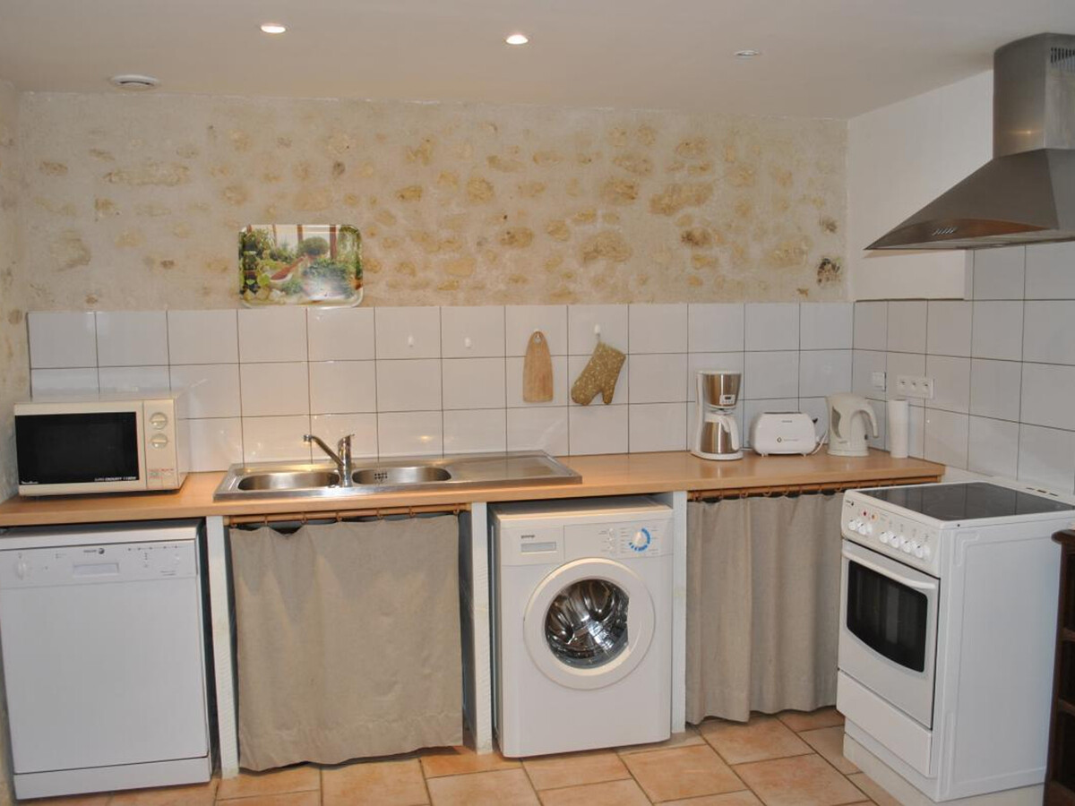 Maison XVIIIe à Cheillé, jardin 800 m² et GR3 - Photo 8