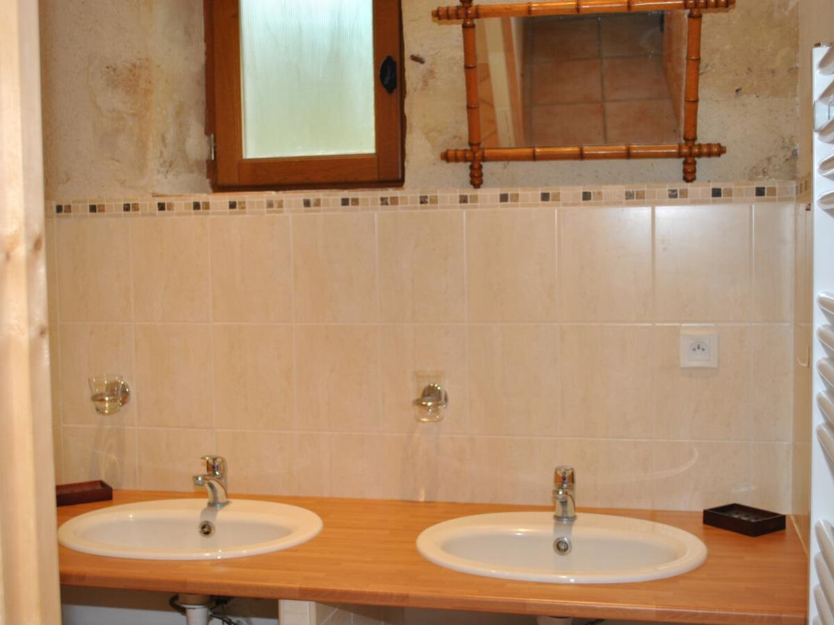 Maison XVIIIe à Cheillé, jardin 800 m² et GR3 - Photo 13