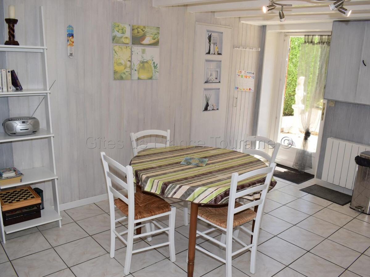Gîte 40m² indépendant avec cour privée à La Tour-Saint-Gelin - Photo 6