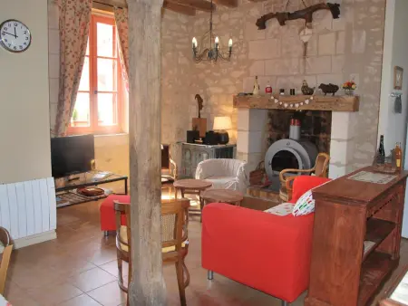 Gîte Tourangeau près de Loches avec Cheminée et Jardin - Photo 1