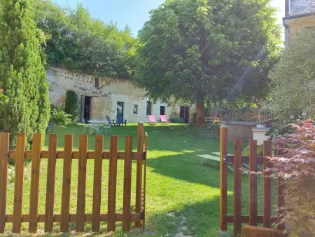 Gîte 6 chambres avec jardin clos et vue sur château : photo 3