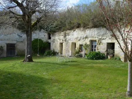 Gîte 6 chambres avec jardin clos et vue sur château : photo 9