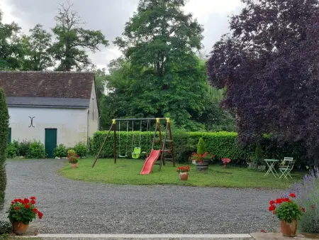 Charmante maison de campagne près de Tours avec jardin et vélos - Photo 3