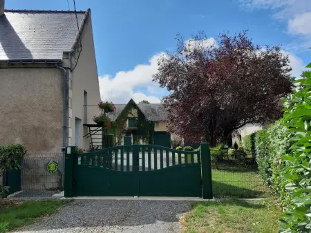 Charmante maison de campagne près de Tours avec jardin et vélos - Photo 4