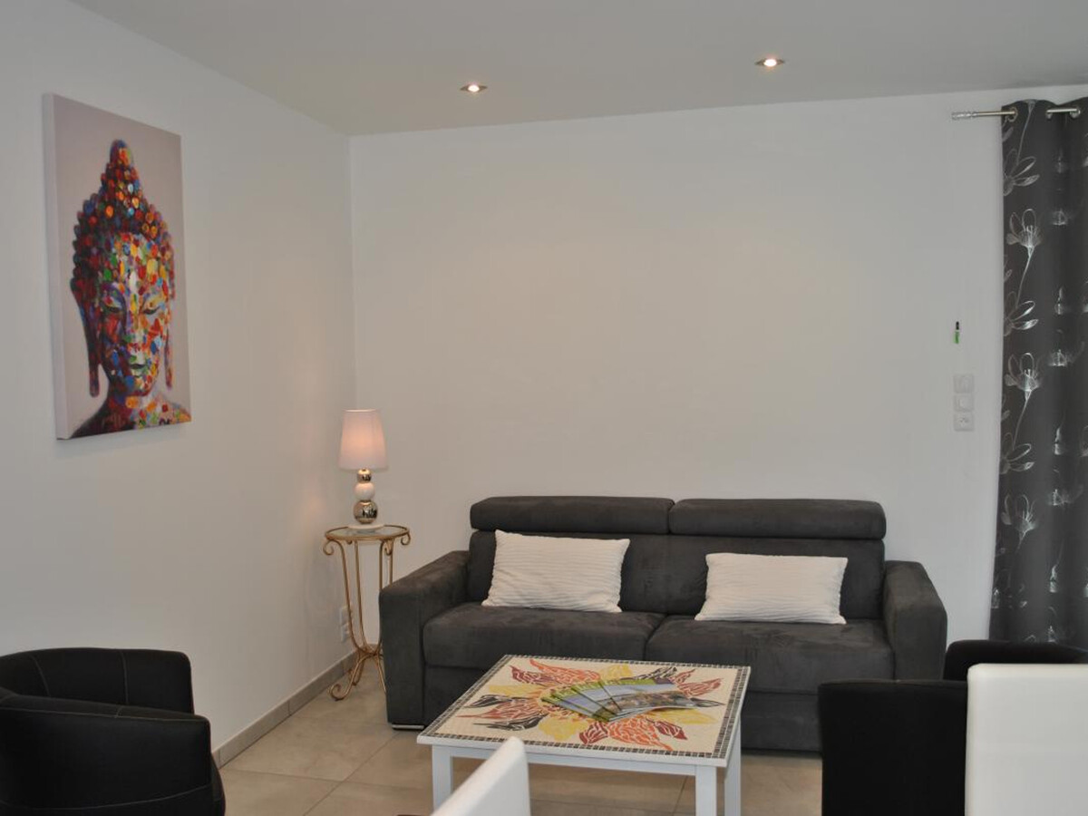 Gîte en grange restaurée, 4 pers., clim réversible, jardin 700m² - Photo 9