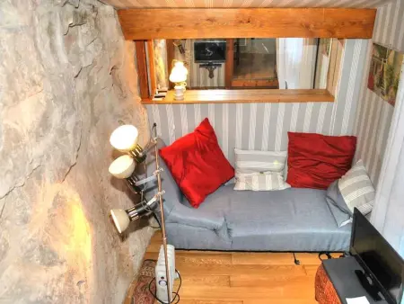 Gîte Médiéval Croglodytique à Loches avec Animaux Acceptés - Photo 4