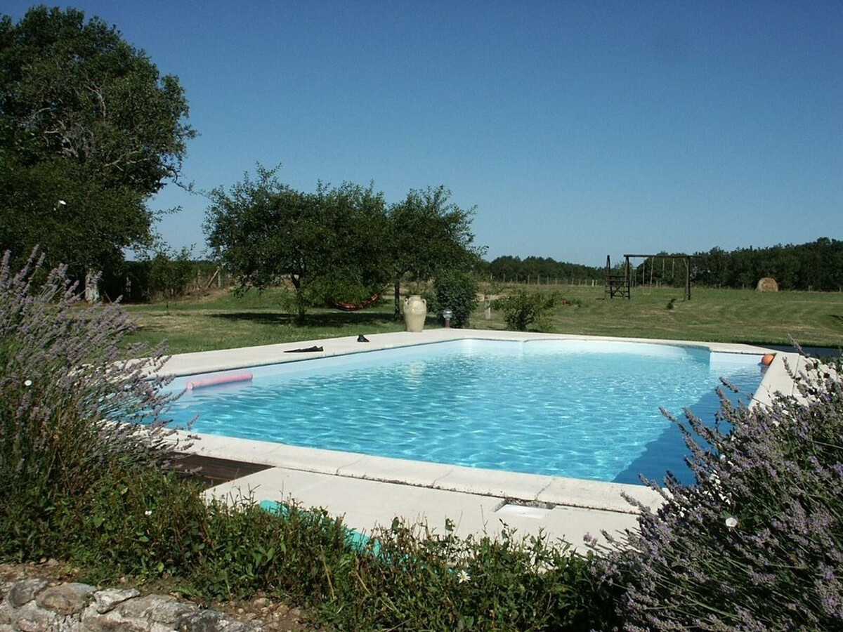 Gîte 10 pers., ancien relais de chasse XVe, piscine chauffée - Photo 3