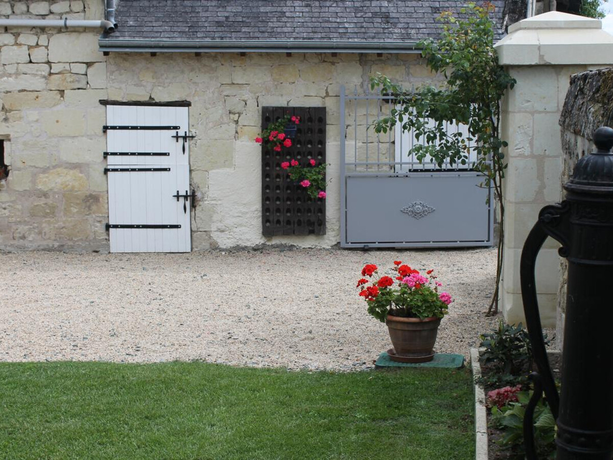 Gîte en tuffeau rénové, cour privative, vélos à Savigny - Photo 17