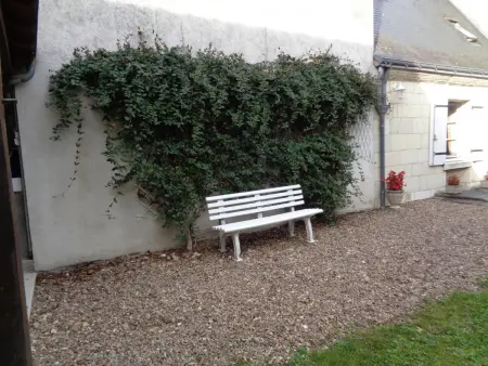 Maison tourangelle restaurée, 3 chambres, jardin clos, village viticole, proche loisirs et équipements bébé - Photo 1