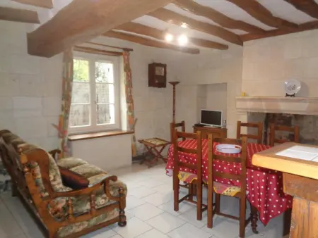 Maison tourangelle restaurée, 3 chambres, jardin clos, village viticole, proche loisirs et équipements bébé - Photo 5