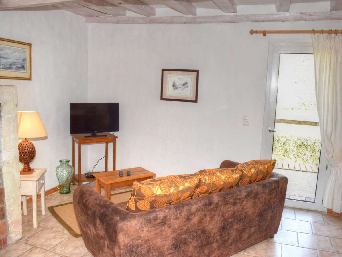 Gîte paysan XIXe avec terrasse sur ruisseau à Cheillé - Photo 4