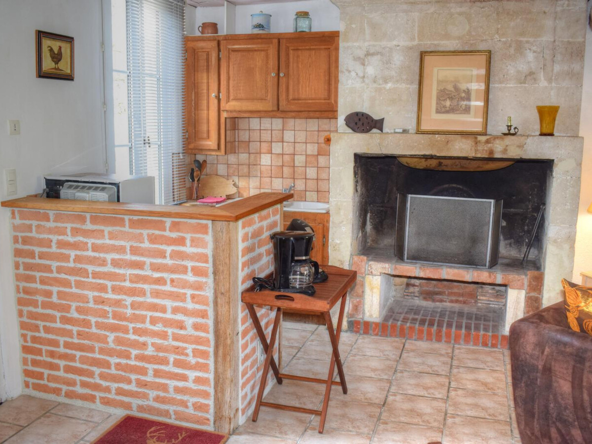 Gîte paysan XIXe avec terrasse sur ruisseau à Cheillé - Photo 12
