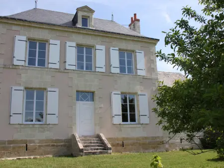 Location gite à Beaumont en Véron, Séjour Authentique au Cœur des Vignes de Chinon