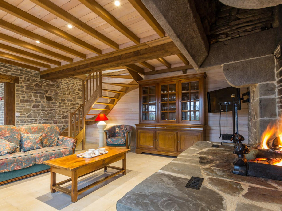 Gîte 8 pers. piscine intérieure chauffée et jardin - Photo 2