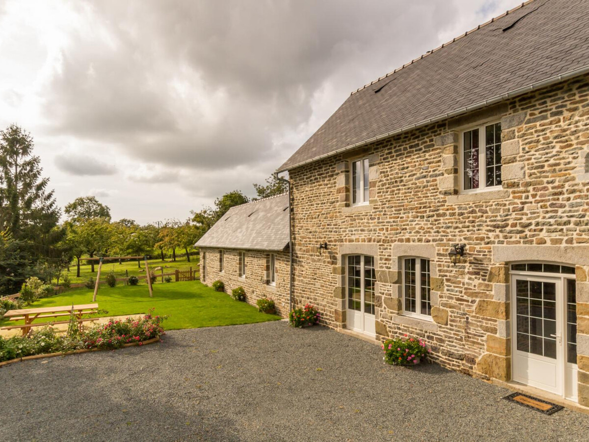 Gîte 8 pers. piscine intérieure chauffée et jardin - Photo 9