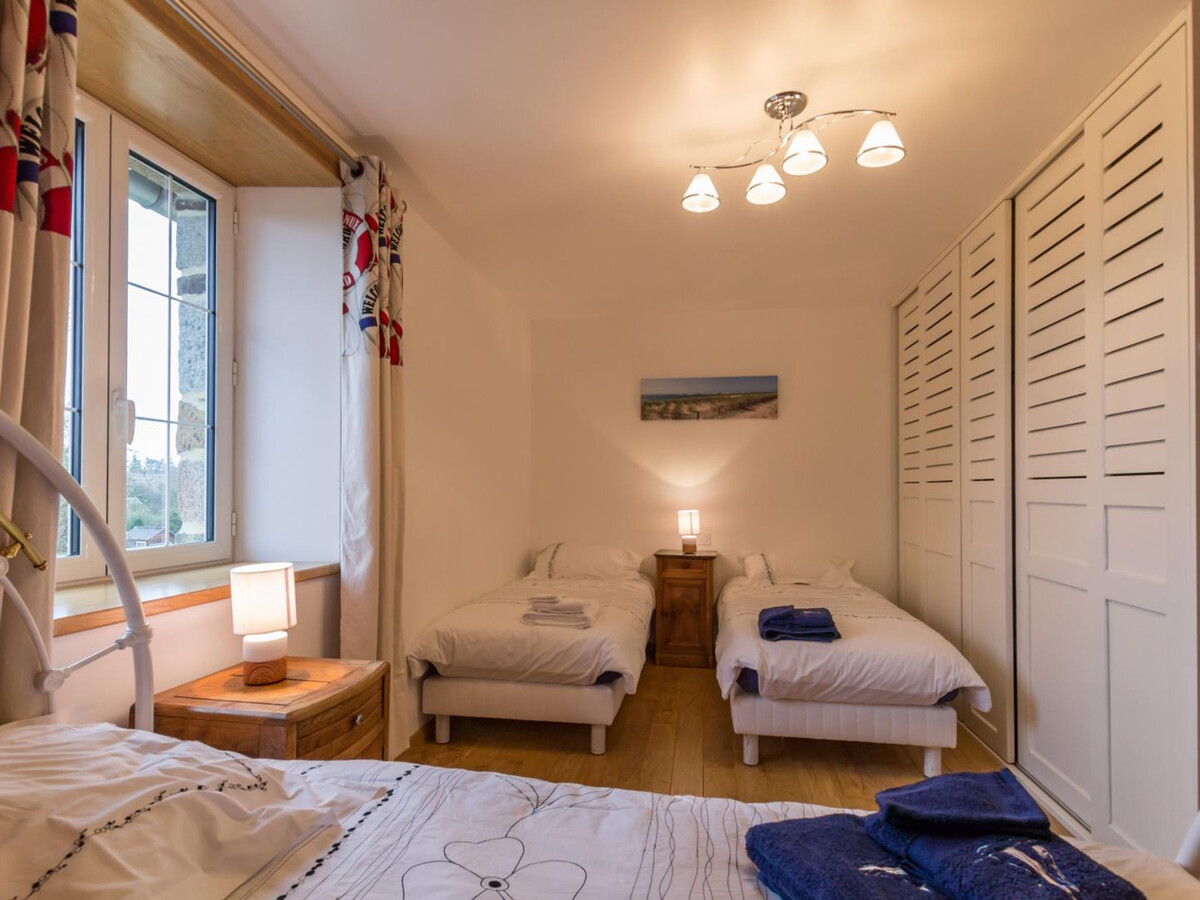 Gîte 8 pers. piscine intérieure chauffée et jardin - Photo 16