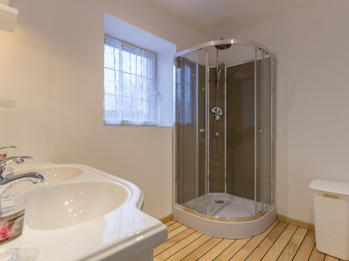 Gîte 8 pers. piscine intérieure chauffée et jardin - Photo 18