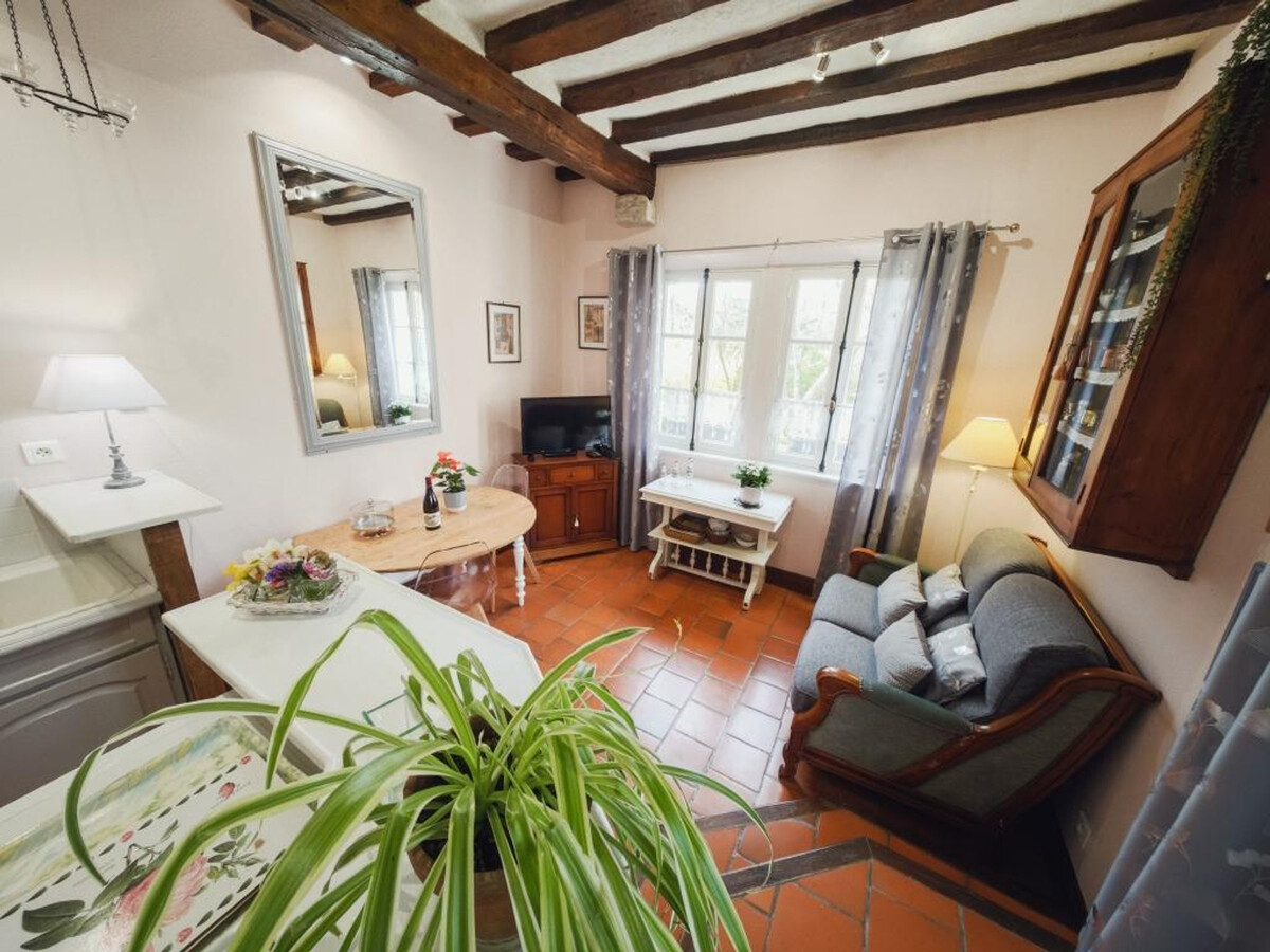 Gîte 2 pers. dans une tour du XVIIIe, parc boisé 3 ha - Photo 8