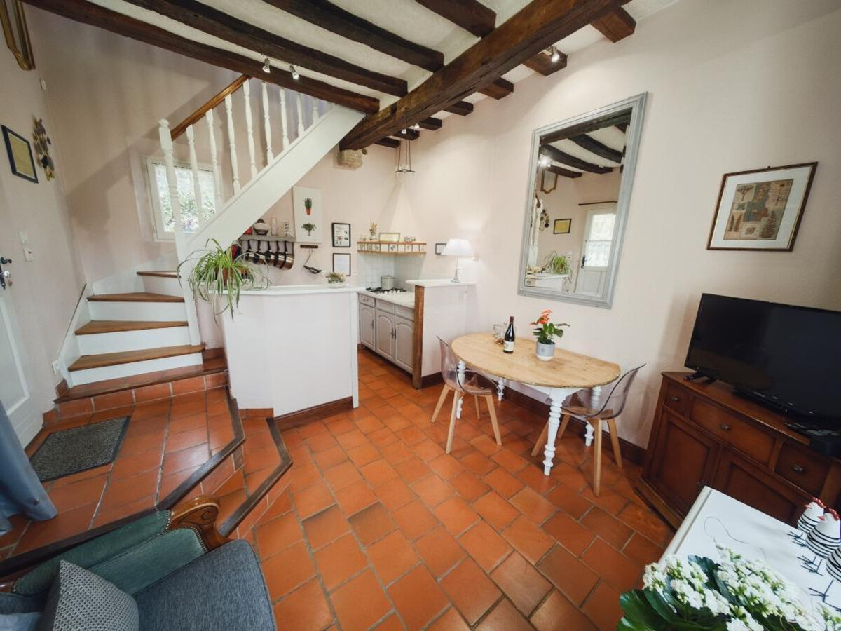 Gîte 2 pers. dans une tour du XVIIIe, parc boisé 3 ha - Photo 14