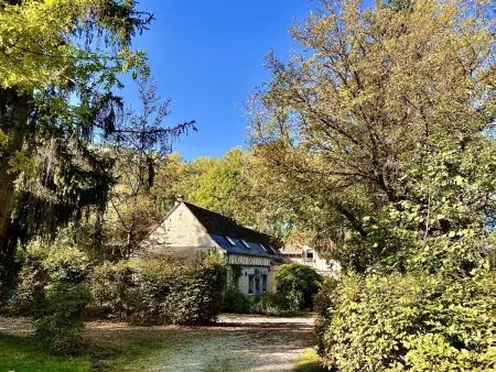 Maison Authentique avec Parc, Cheminée et Équipements Modernes au Cœur de la Vallée de la Loire - Photo 1