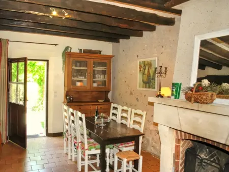 Maison Authentique avec Parc, Cheminée et Équipements Modernes au Cœur de la Vallée de la Loire - Photo 9