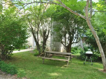 Gîte confortable avec parc boisé, activités familiales et équipements modernes près de la Loire - Photo 1