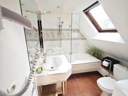 Gîte confortable avec parc boisé, activités familiales et équipements modernes près de la Loire - Photo 28