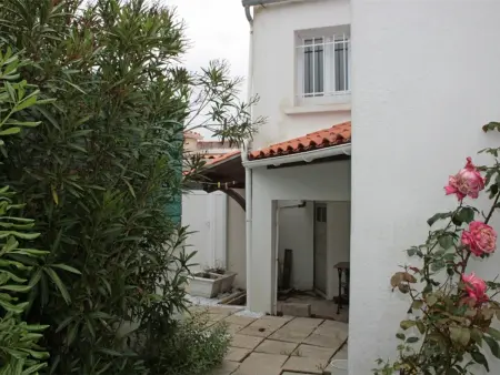 Location maison à La Tranche sur Mer, Maison raffinée au cœur de La Tranche, proche plage, parking et terrasse