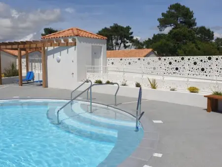 Location maison à La Tranche sur Mer, Maison à La Tranche-sur-Mer avec piscine, proche plage