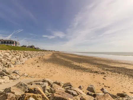 Maison front de mer avec balcon vue Jersey à Barneville-Carteret : photo 18