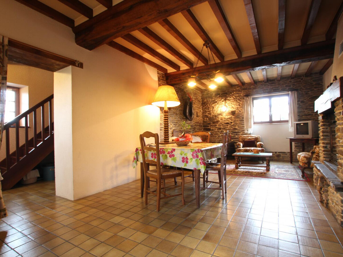 Gîte 5 pers. avec pergola et cheminée à Bourgvallées - Photo 3