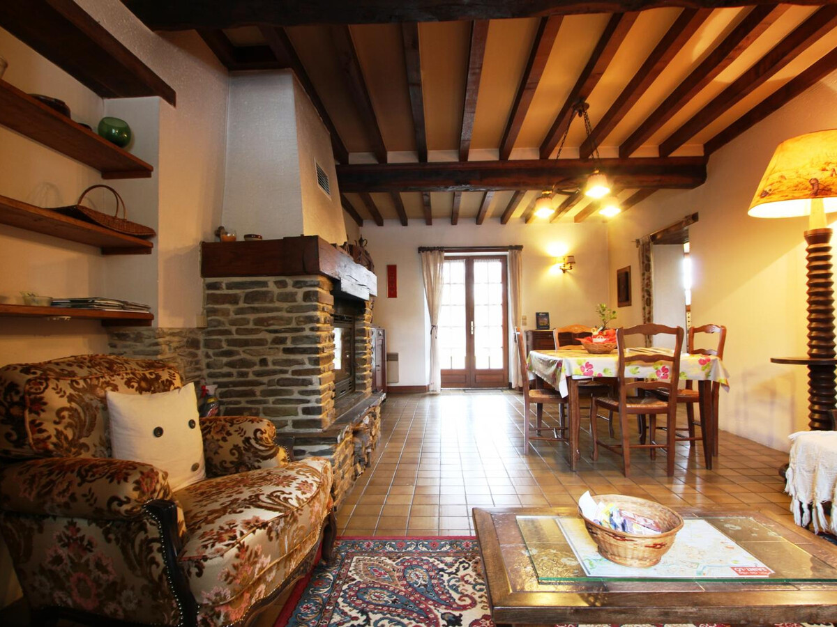 Gîte 5 pers. avec pergola et cheminée à Bourgvallées - Photo 4