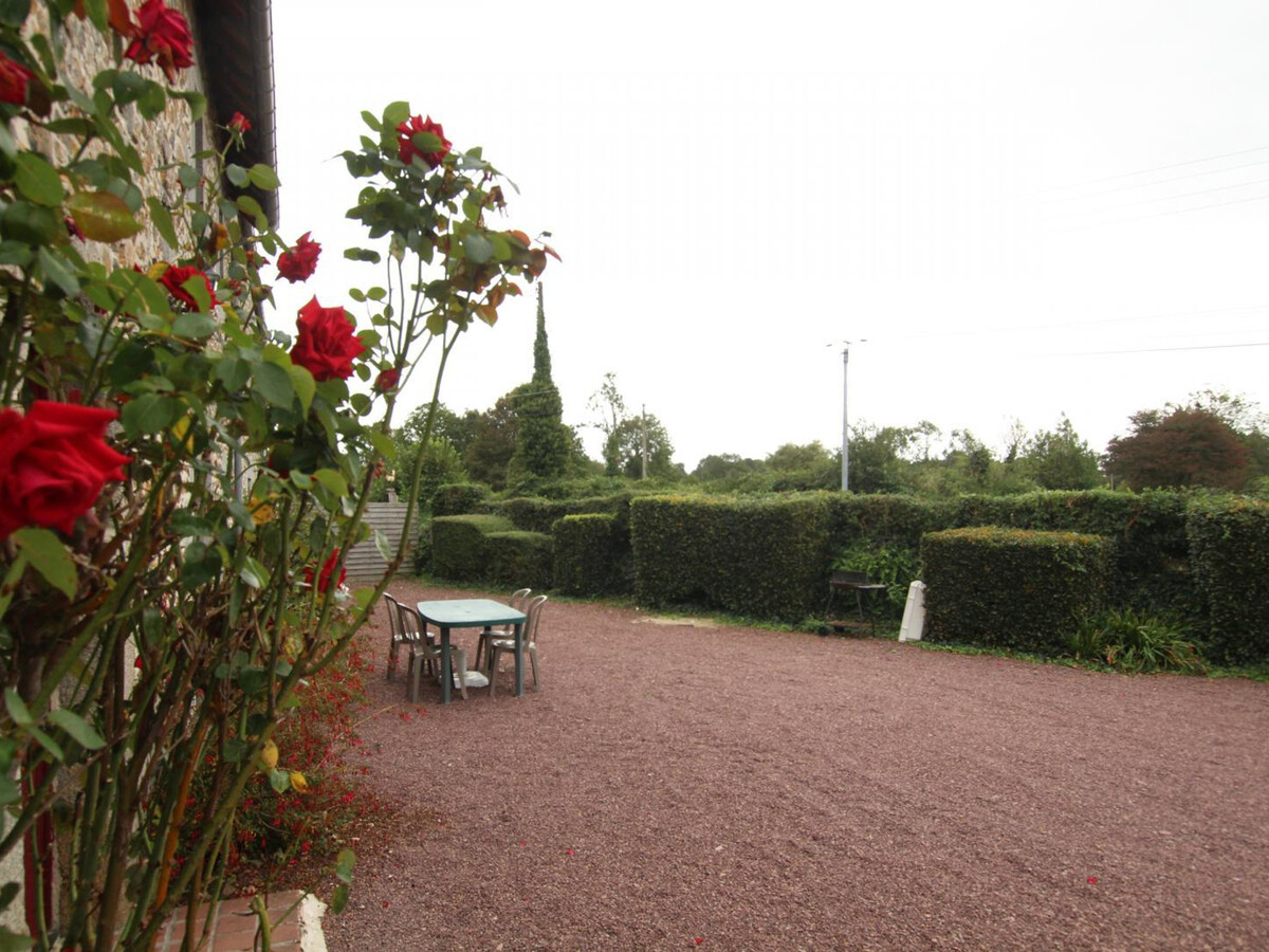 Longère Normande avec Jardin à Heugueville-sur-Sienne - Photo 12