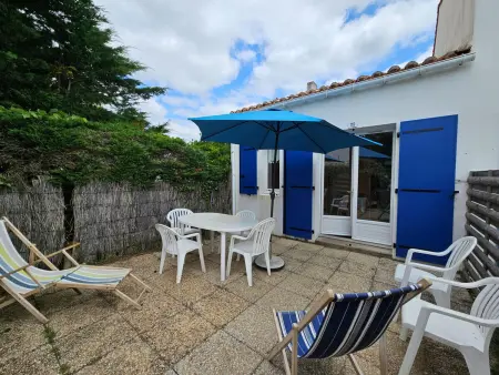 Location maison à La Faute sur Mer, Maisonnette à 150m de la plage, parking privé