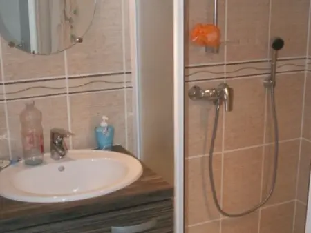 Maisonnette avec piscine pour 5 pers, animaux admis - Photo 5