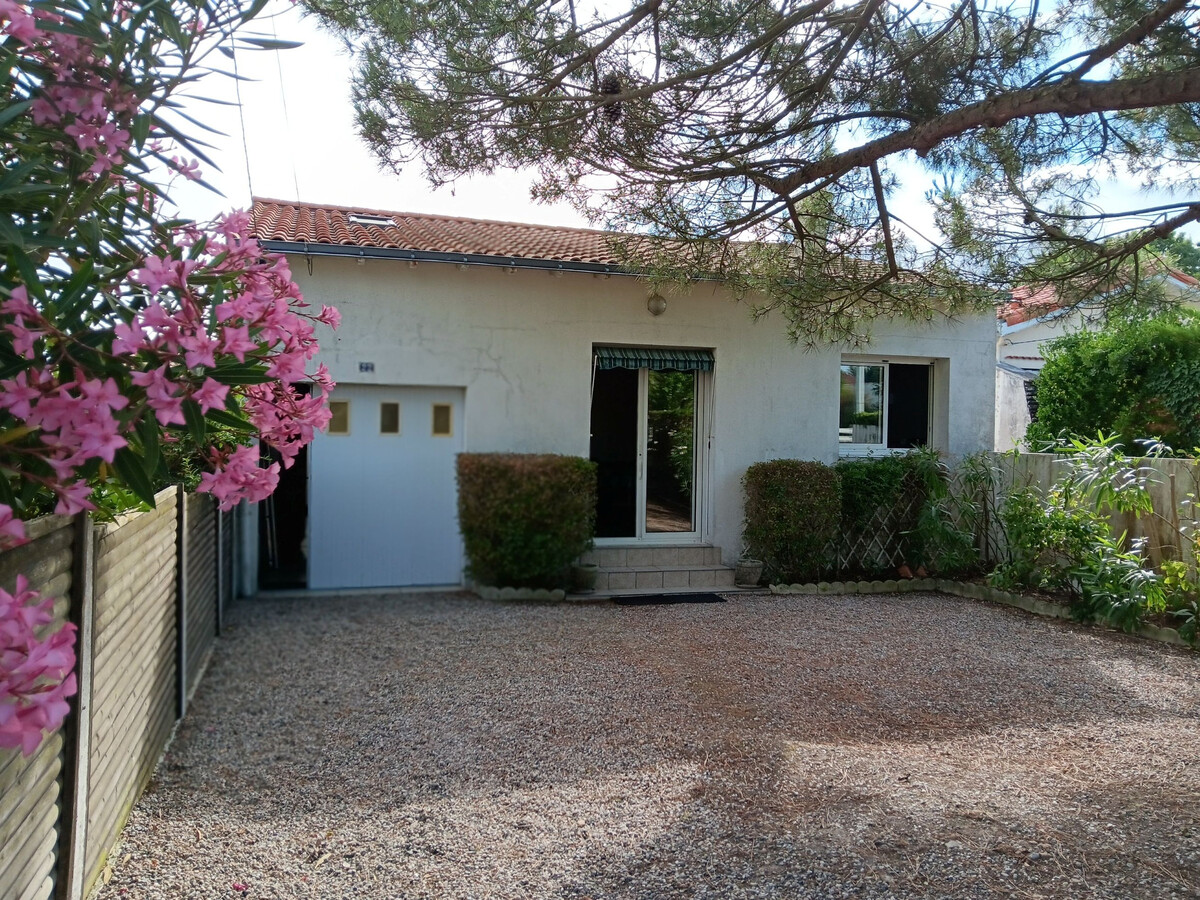 Jolie Villa 3 Étoiles, 2 Chambres, Jardin Près Plage - Photo 1