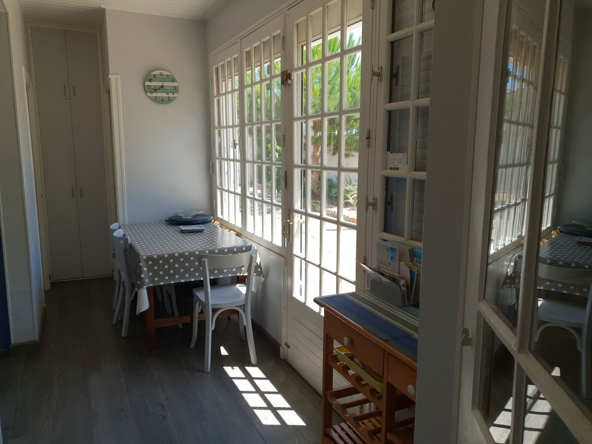 Maison rénovée style vendéen, 400 m de la plage - Photo 5