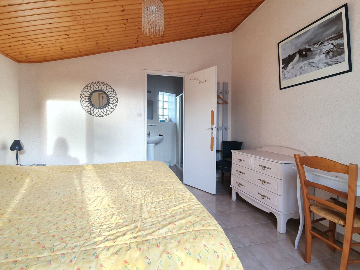 Maison rénovée style vendéen, 400 m de la plage - Photo 10