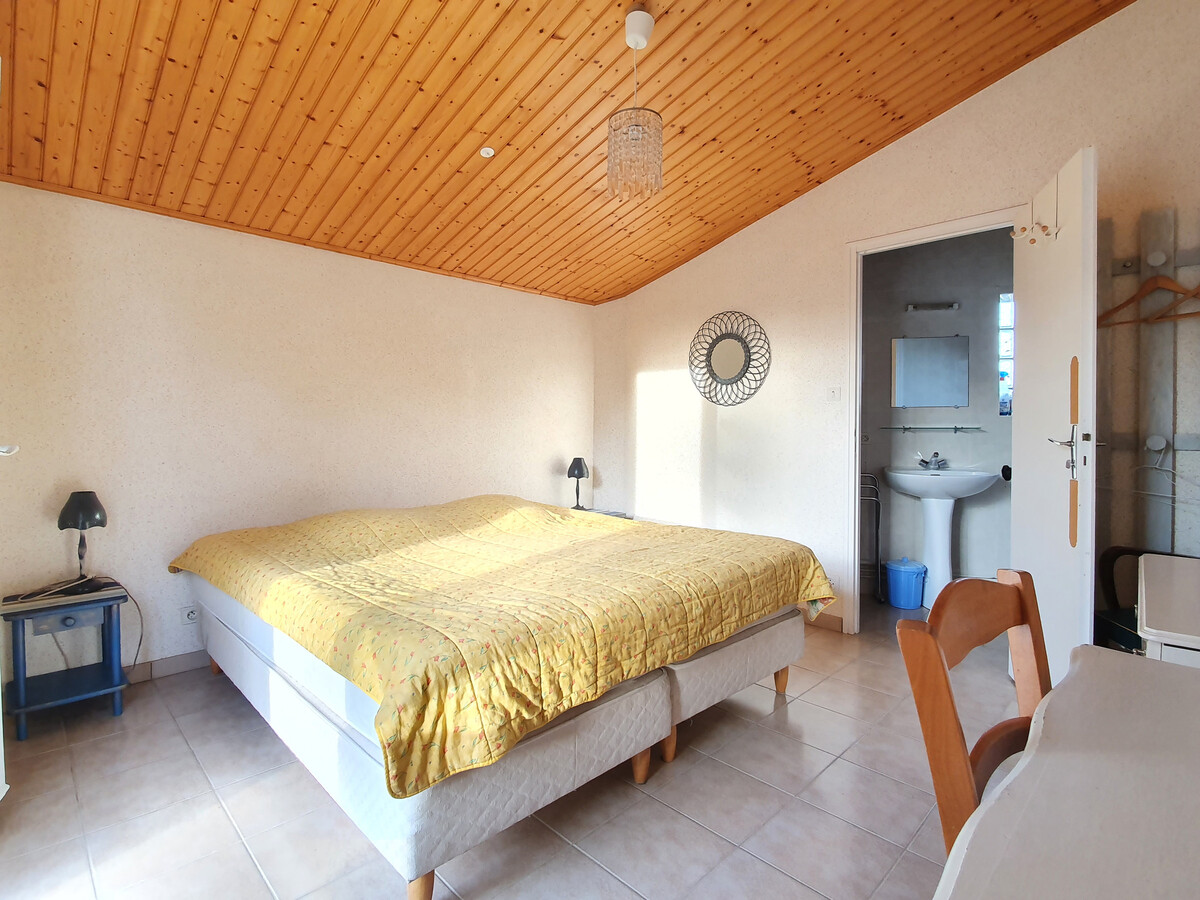 Maison rénovée style vendéen, 400 m de la plage - Photo 11