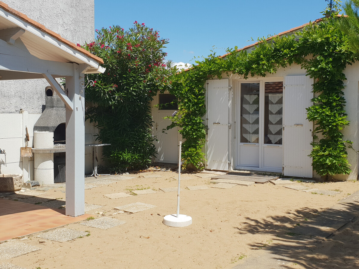 Maison rénovée style vendéen, 400 m de la plage - Photo 13