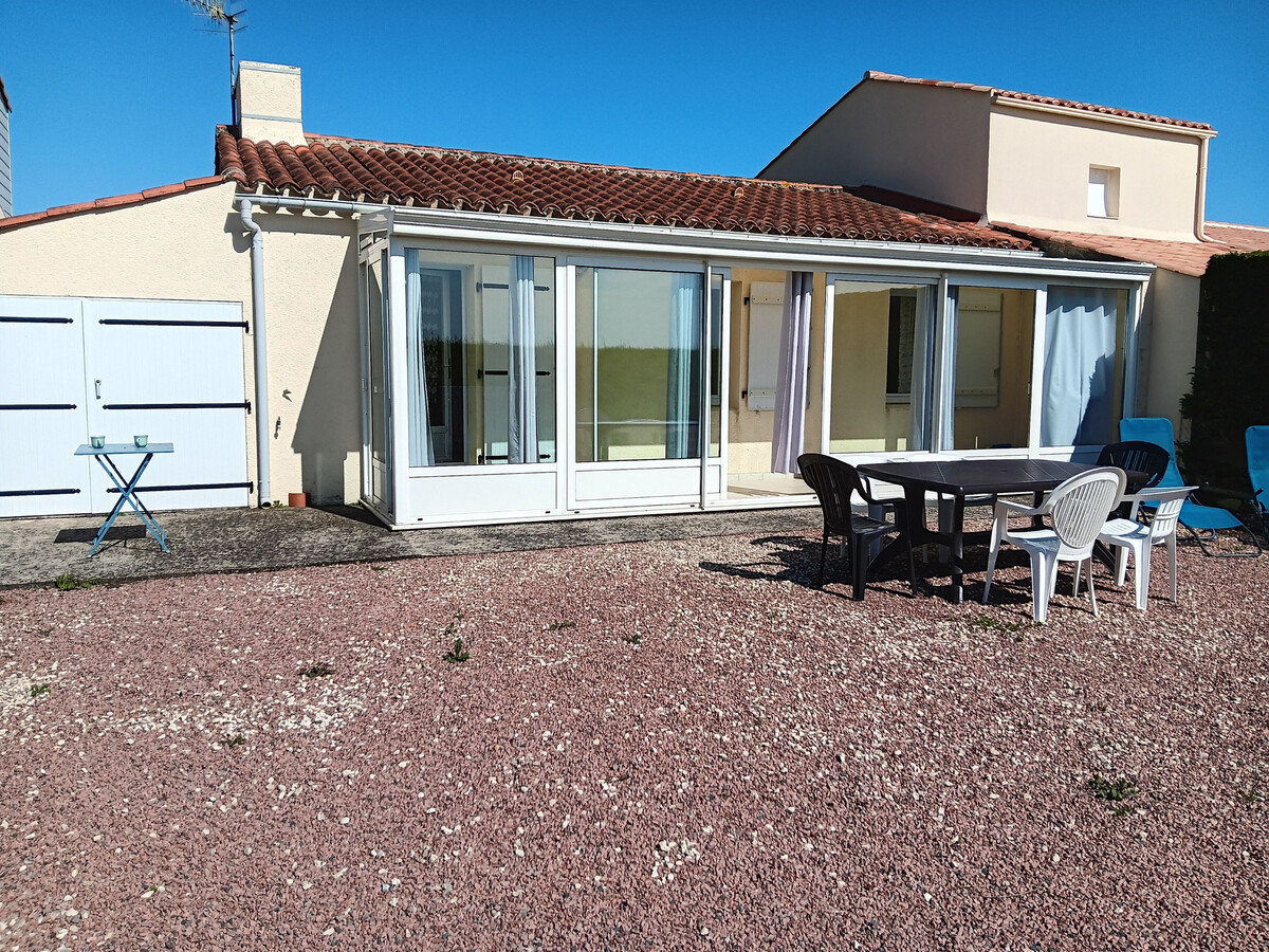 Maison plain-pied 4 personnes avec jardin à Grues - Photo 10
