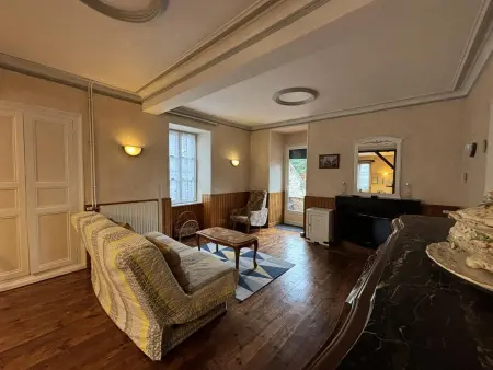 Charmant gîte près d'un château avec jardin, terrasse, parking et WiFi, à 14 km de Vichy - Photo 9