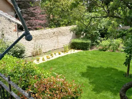 Charmant gîte près d'un château avec jardin, terrasse, parking et WiFi, à 14 km de Vichy - Photo 12