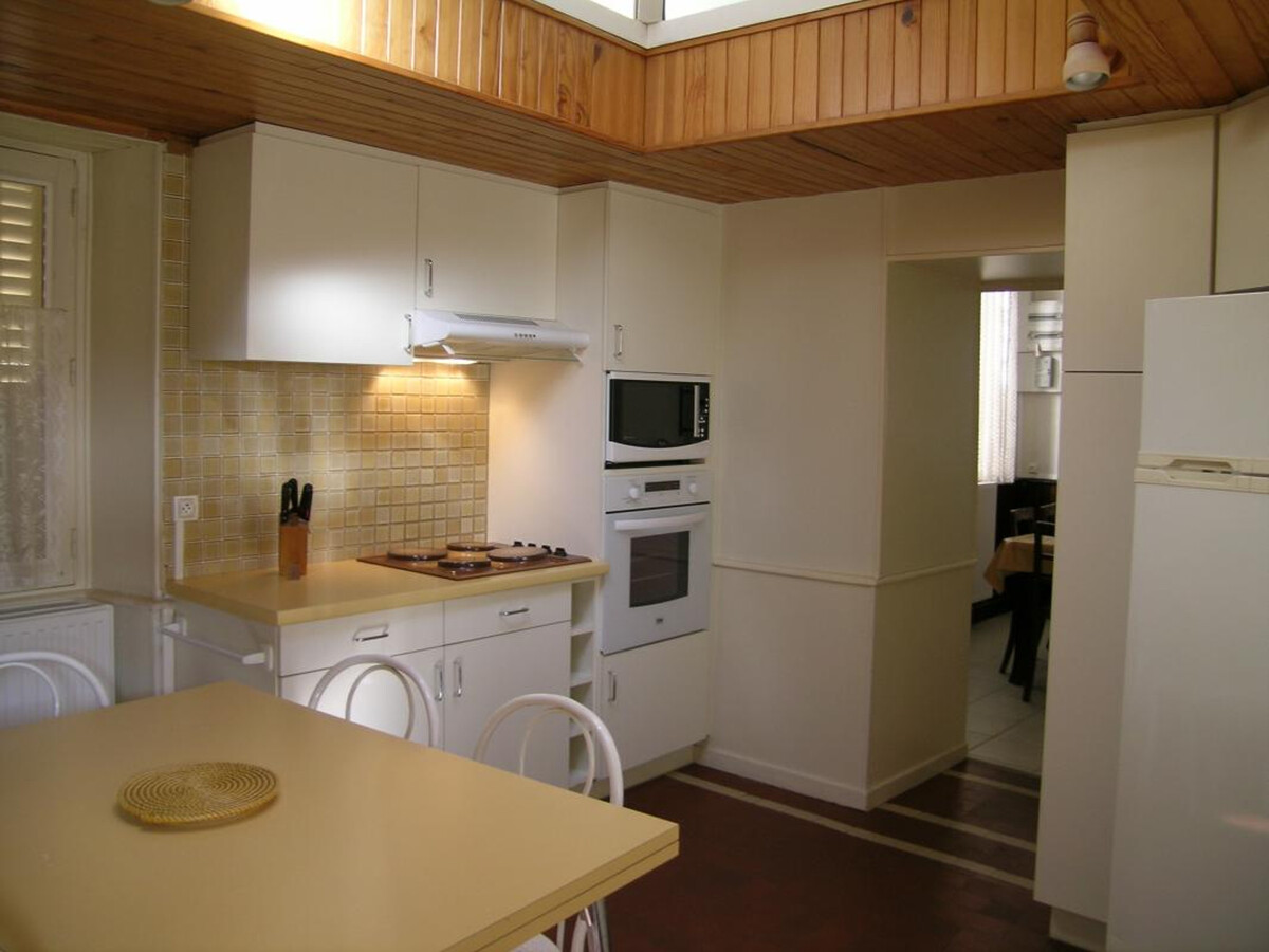 Gîte indépendant 5 pers. à Huriel, cour fermée - Photo 4