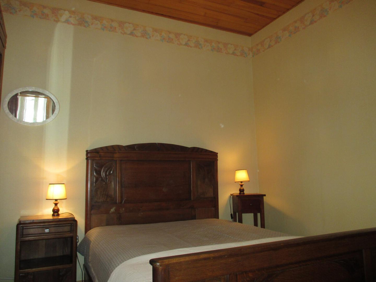 Gîte indépendant 5 pers. à Huriel, cour fermée - Photo 5